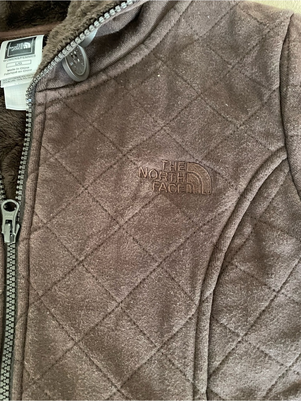 The North Face Women's Quilted Puffer Jacket in Brown - Picture 2 of 6